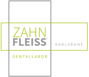 Logo von Zahn Fleiss Dentallabor in Karlsruhe mit grünen und grauen geometrischen Elementen.